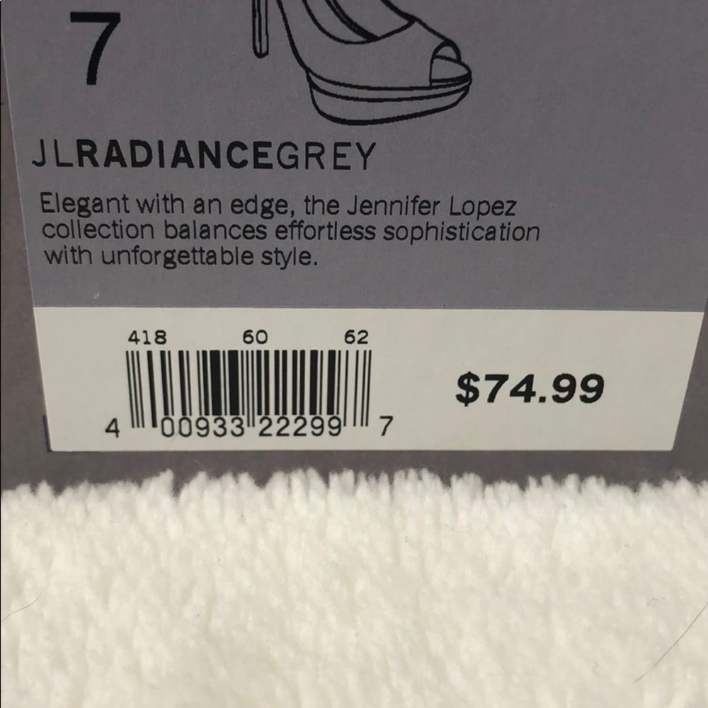 Jennifer Lopez Platinum Heels 👠 - Picture 3 of 3